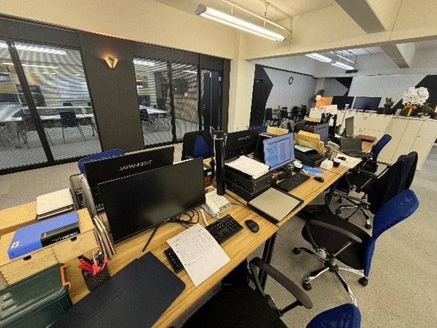 話題の新ドラマ『無能の鷹』に、JAPANNEXTのモニターが登場しました!🙌