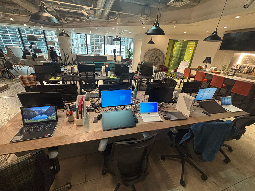 『50分間の恋人』に、JAPANNEXTのモニターを美術協力させていただきました!